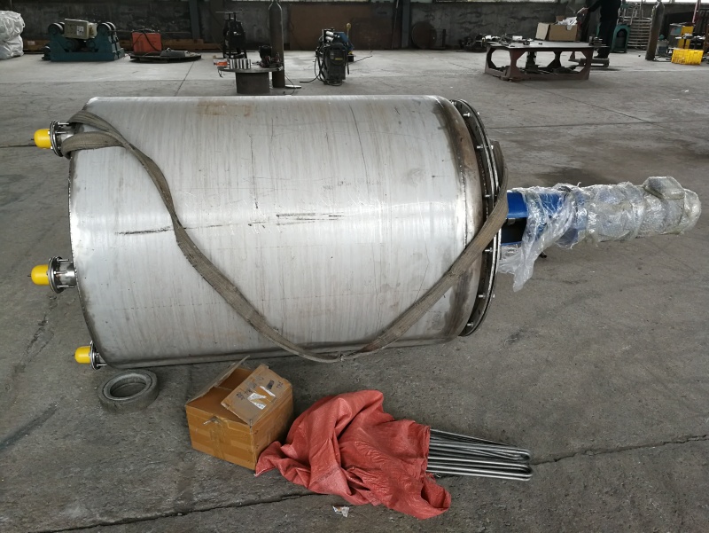 鈦鋼復(fù)合反應(yīng)釜